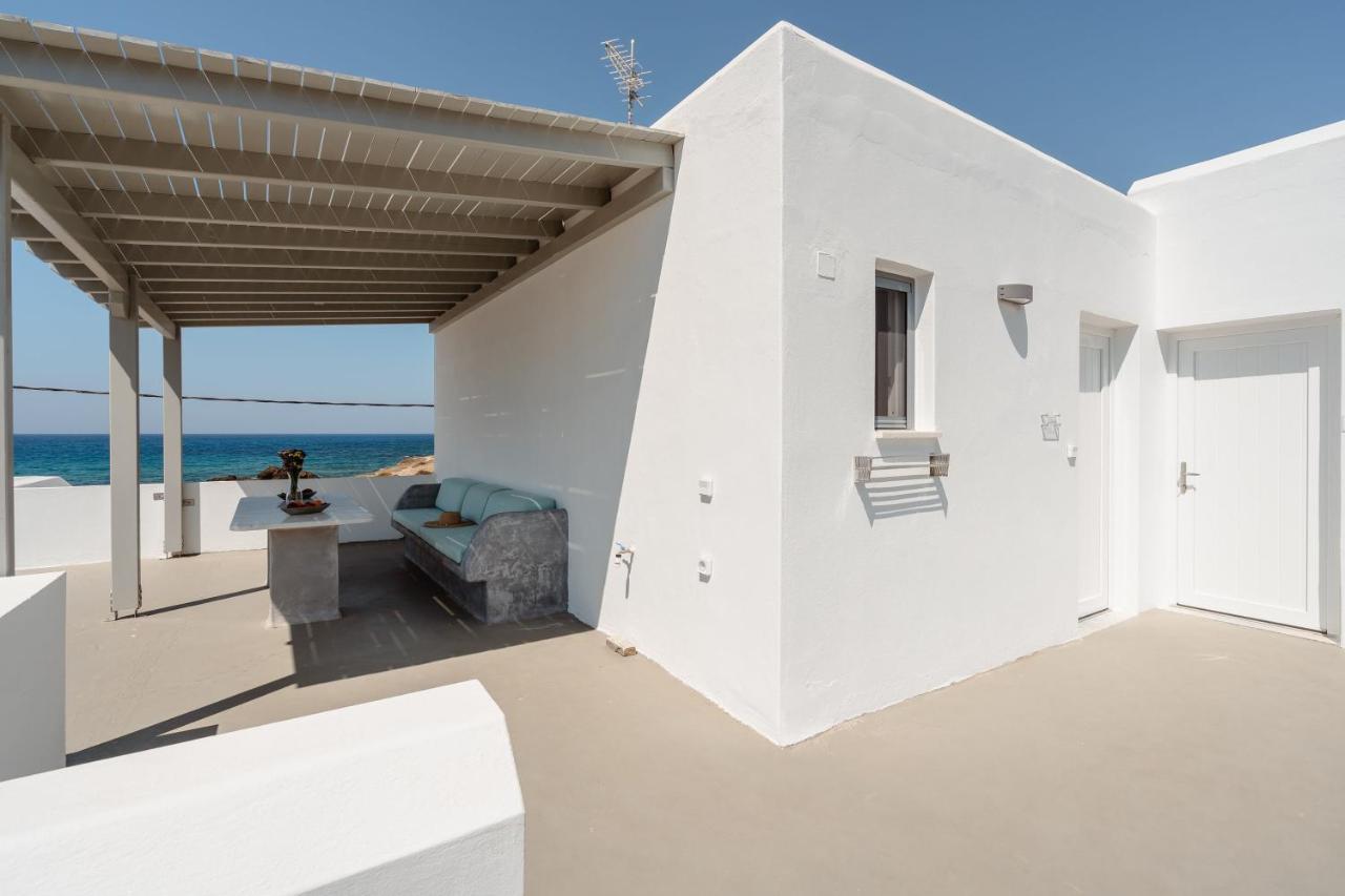 Celestial Seaview Apartments- Apollon Naxos City エクステリア 写真