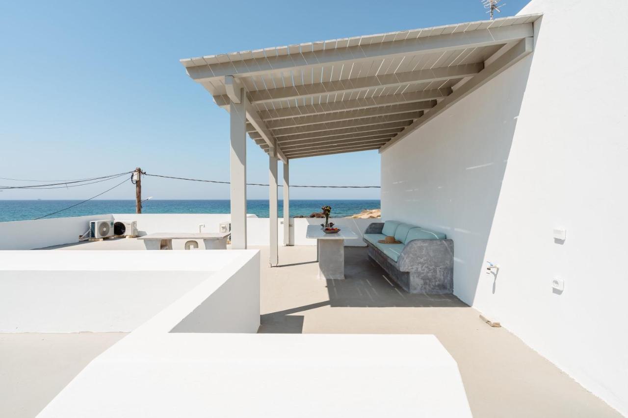 Celestial Seaview Apartments- Apollon Naxos City エクステリア 写真