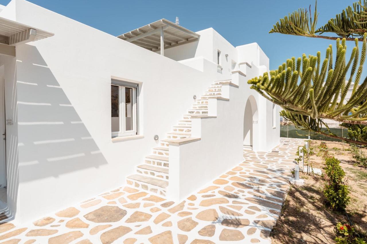 Celestial Seaview Apartments- Apollon Naxos City エクステリア 写真